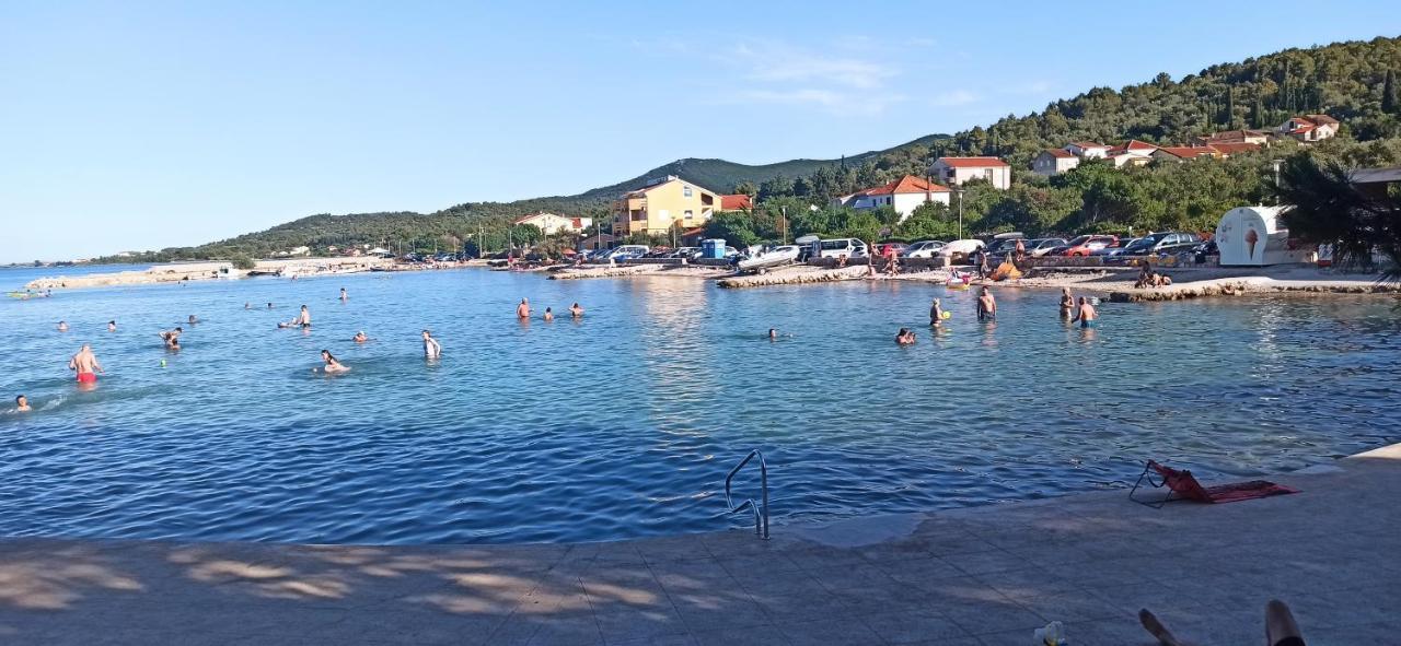 Apartments Kornati Ždrelac Zewnętrze zdjęcie